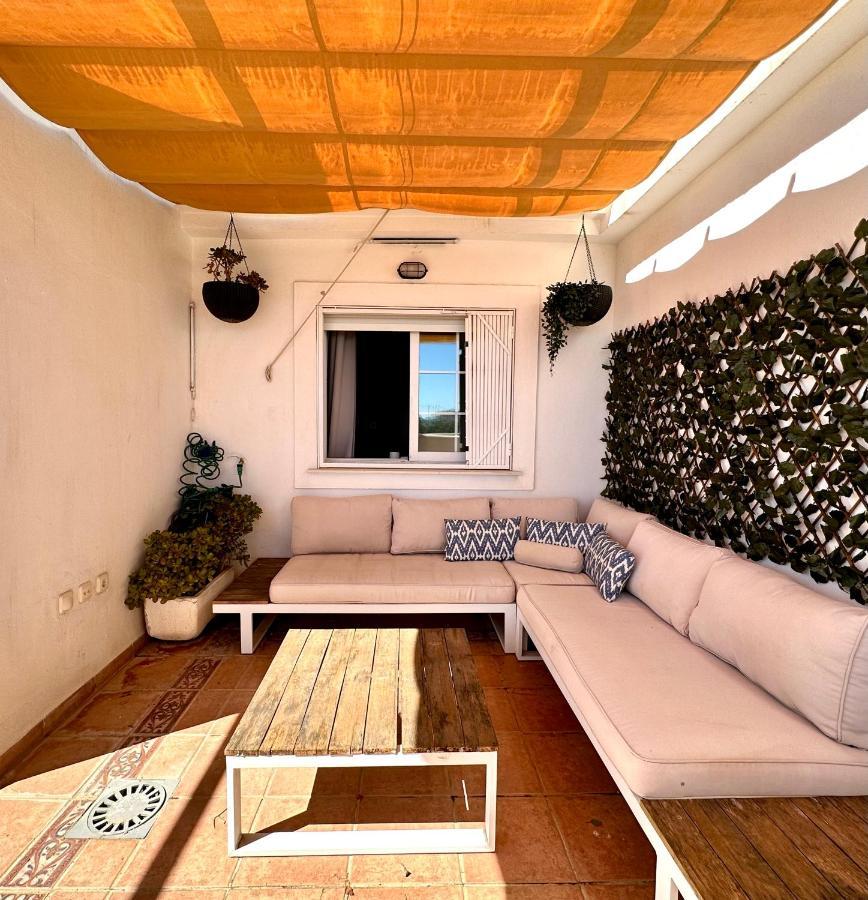 Moderno Apartamento Con Preciosas Vistas Al Mar En Urbanizacion Con Piscina - Rio Real 11 2G Marbella Exterior foto