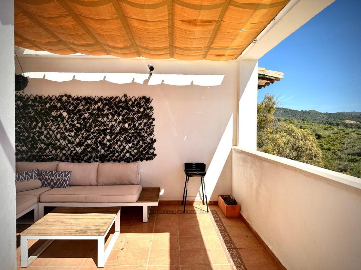 Moderno Apartamento Con Preciosas Vistas Al Mar En Urbanizacion Con Piscina - Rio Real 11 2G Marbella Exterior foto