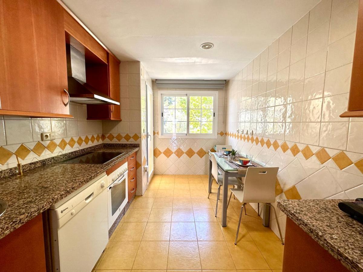 Moderno Apartamento Con Preciosas Vistas Al Mar En Urbanizacion Con Piscina - Rio Real 11 2G Marbella Exterior foto