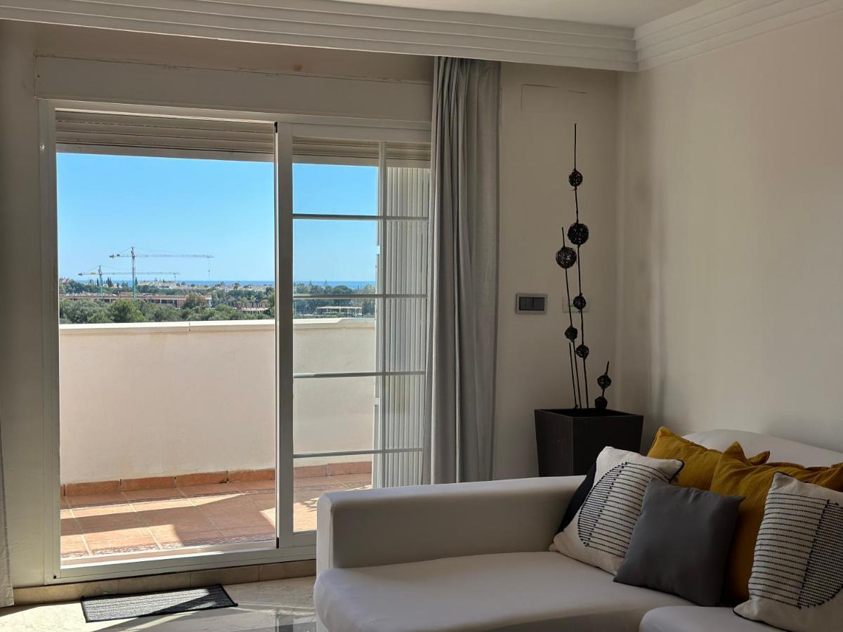 Moderno Apartamento Con Preciosas Vistas Al Mar En Urbanizacion Con Piscina - Rio Real 11 2G Marbella Exterior foto